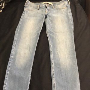Hollister Med blue wash jeans